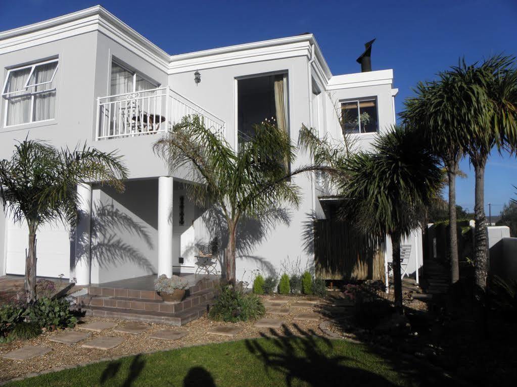 Le Mahi Guest House Langebaan Exterior foto
